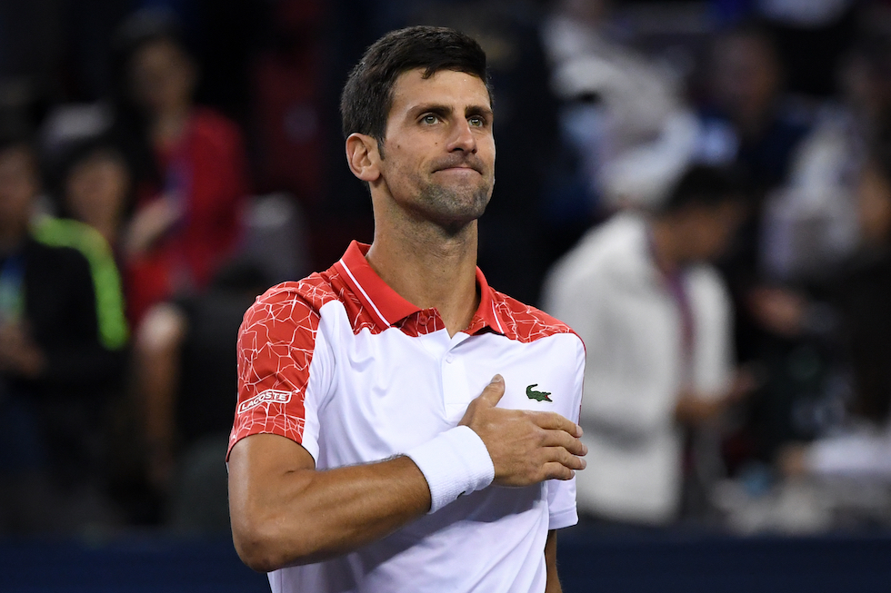 Il tennista serbo Novak Djokovic dopo la vittoria nella semifinale del Master 1000 di Shanghai contro il tedesco Alexander Zverev
(WANG ZHAO/AFP/Getty Images)