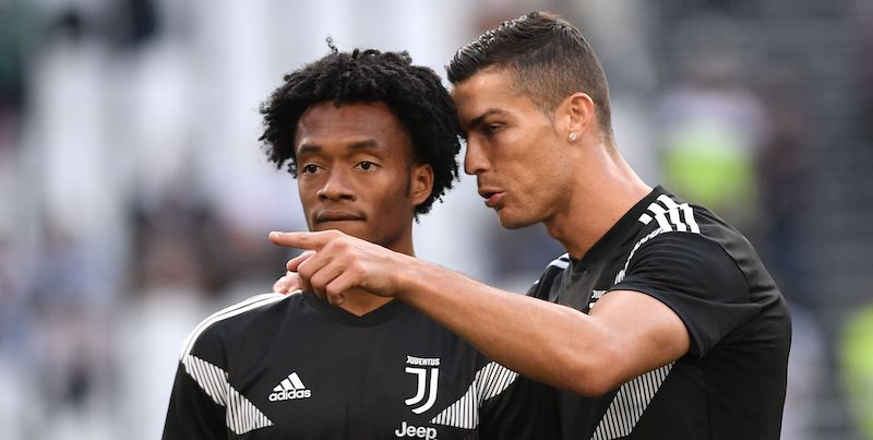 Juan Cuadrado e Cristiano Ronaldo della Juventus (MARCO BERTORELLO/AFP/Getty Images)