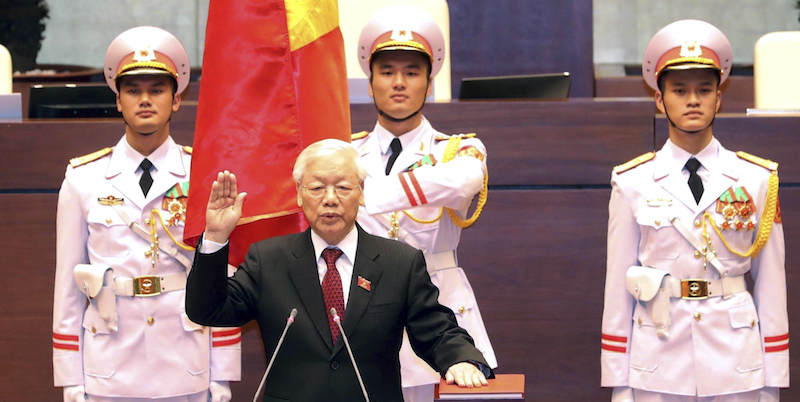 Nguyen Phu Trong giura come nuovo presidente del Vietnam, Hanoi, 23 ottobre 2018
(Nguyen Phuong Hoa/ Vietnam News Agency via AP)