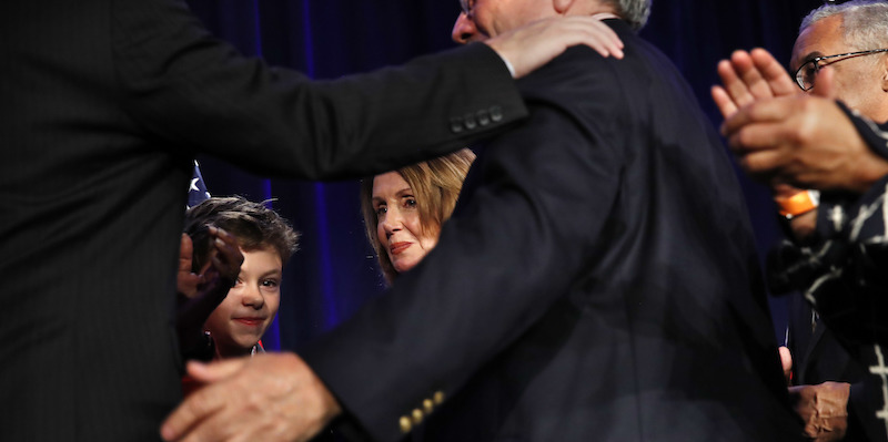 Nancy Pelosi festeggia la vittoria dei Democratici alla Camera il 6 novembre 2018 a Washington. (AP Photo/Jacquelyn Martin)