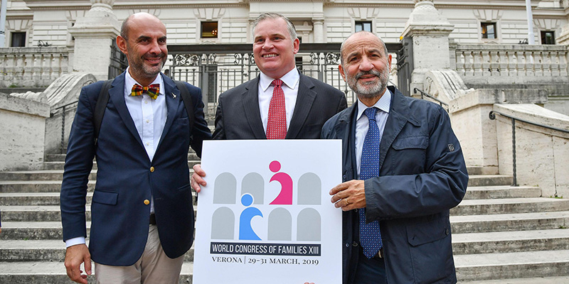 Il senatore della Lega, Simone Pillon, il presidente del World Congress of Families (WCF) Brian Brown e Massimo Gandolfini, portavoce del comitato Difendiamo i Nostri Figli, al termine dell'incontro con il ministro dell'Interno Matteo Salvini al Viminale: il WCF si svolgerà a Verona dal 29 al 31 marzo 2019, Roma, 4 ottobre 2018
(ANSA/ALESSANDRO DI MEO)