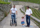 Tre pazienti con paralisi camminano di nuovo grazie a un impianto spinale