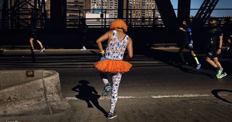 La maratona di New York, sul ponte Queensboro, 4 novembre
(AP Photo/Andres Kudacki)