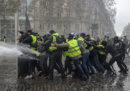 A Parigi ci sono stati scontri tra la polizia e alcuni 
