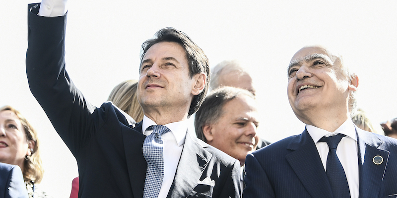 Il presidente del Consiglio italiano Giuseppe Conte e l'inviato dell'ONU per la Libia Ghassan Salame (FILIPPO MONTEFORTE/AFP/Getty Images)