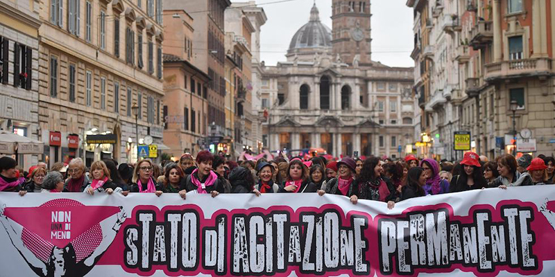 Un momento della manifestazione del 24 novembre a Roma (ANSA/CLAUDIO PERI)