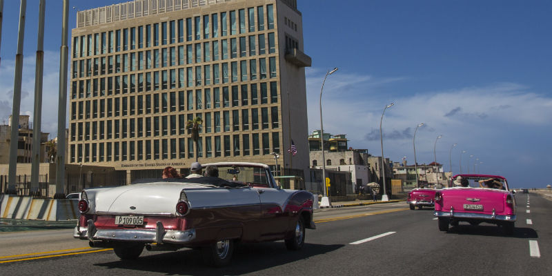 La sede dell'ambasciata degli Stati Uniti a L'Avana, Cuba (YAMIL LAGE/AFP/Getty Images)
