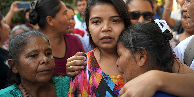 Imelda Cortez appena uscita dal carcere, Usulutan, 17 dicembre 2018 (MARVIN RECINOS/AFP/Getty Images)