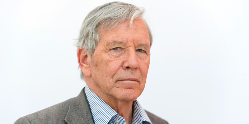 Amos Oz nel 2013 (TIRL/AFP/Getty Images)