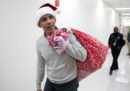 Barack Obama si è vestito da Babbo Natale