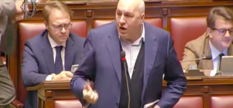 L’elogiato discorso di Guido Crosetto alla Camera