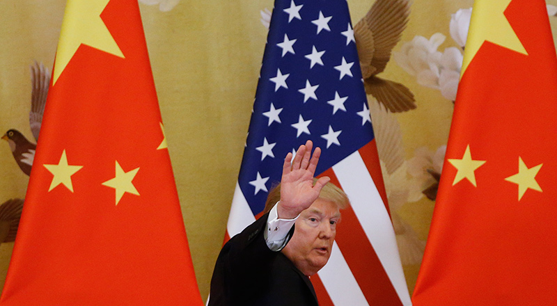 Il presidente degli Stati Uniti, Donald Trump, durante una visita di stato a Pechino, in Cina, nel novembre del 2017 (Thomas Peter-Pool/Getty Images)