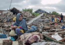 I morti per lo tsunami in Indonesia sono almeno 373