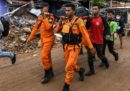 In Indonesia si cercano i dispersi per lo tsunami