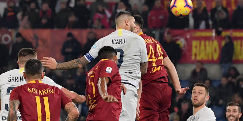 Il gol di Mauro Icardi in Roma-Inter (TIZIANA FABI/AFP/Getty Images)