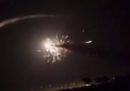 Israele ha bombardato un deposito di armi di Hezbollah a ovest di Damasco, in Siria