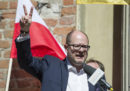 Un popolare politico polacco, sindaco della città di Danzica, è stato accoltellato durante un evento di beneficenza