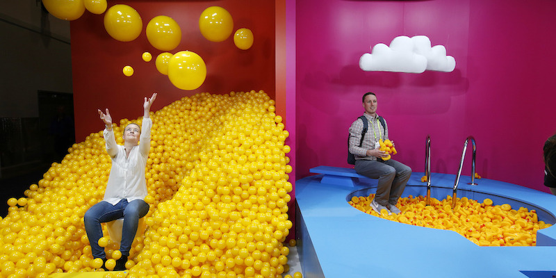 Lo stand di Nikon al CES di Las Vegas, 8 gennaio
(AP Photo/John Locher)