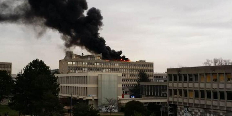 C’è stato un incendio seguito da diverse esplosioni all’Università di Lione