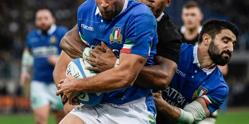 Tommaso Benvenuti in azione nel test match autunnale contro la Nuova Zelanda (FILIPPO MONTEFORTE/AFP/Getty Images)