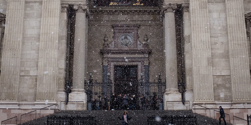 L'ingresso del palazzo di giustizia di Budapest (Chris McGrath/Getty Images)