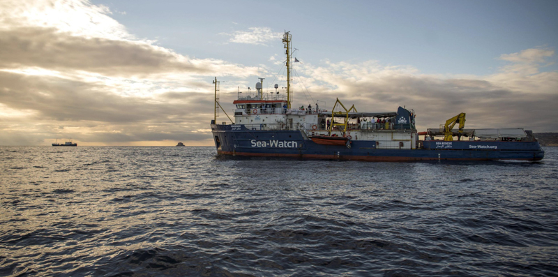La nave Sea Watch (ANSA/AP Photo/Rene Rossignaud)