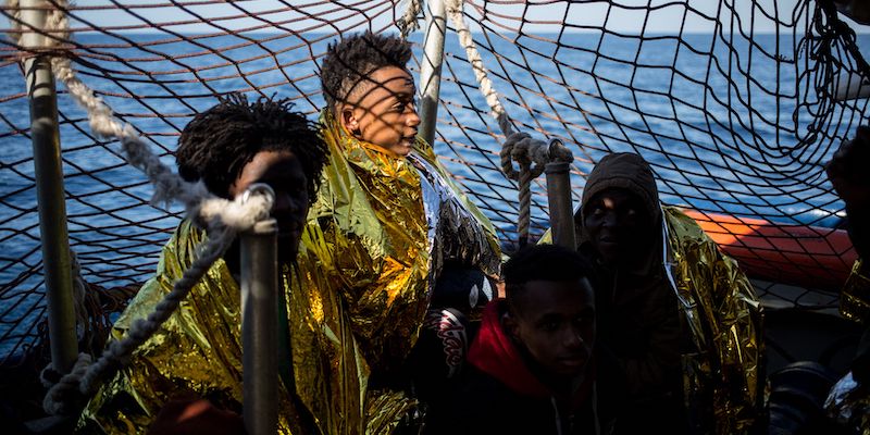 Migranti a bordo della Sea Watch 3 (FEDERICO SCOPPA/AFP/Getty Images)