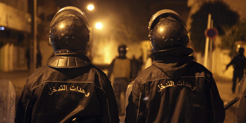 Poliziotti tunisini a Kasserine (AP Photo/Walid Ben Sassi)