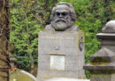 La tomba del filosofo tedesco Karl Marx a Londra è stata vandalizzata