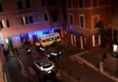 Tre persone sono state ferite durante una rissa tra tifosi di Lazio e Siviglia nel centro di Roma