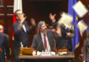 Il video della lite tra il PD e Roberto Fico alla Camera dei deputati