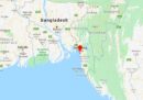 In Bangladesh 8 persone sono morte e almeno 50 sono state ferite in un incendio in una baraccopoli