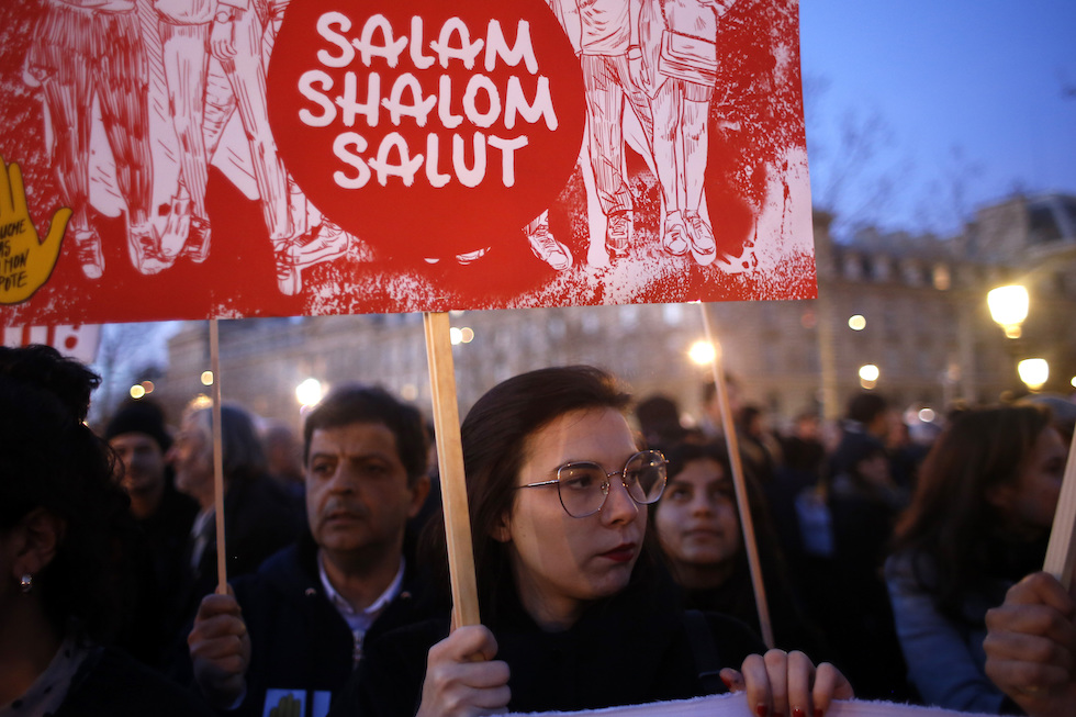 Le foto delle manifestazioni contro l’antisemitismo in Francia Il Post