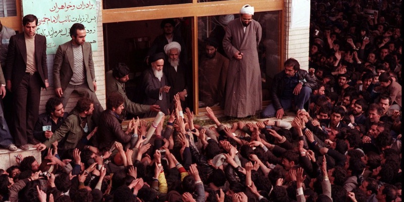 L'ayatollah Ruhollah Khomeini al suo arrivo a Teheran, il primo febbraio 1979 (AP Photo )