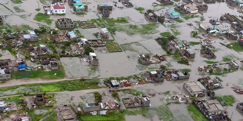 I danni del ciclone Idai a Beira, in Mozambico (Caroline Haga/International Federation of Red Cross and Red Crescent Societies (IFRC) via AP)