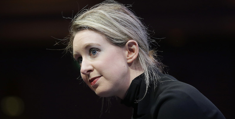 Elizabeth Holmes, fondatrice e CEO di Theranos, al Fortune Global Forum del 2015 a San Francisco, in California. (AP Photo/Jeff Chiu)