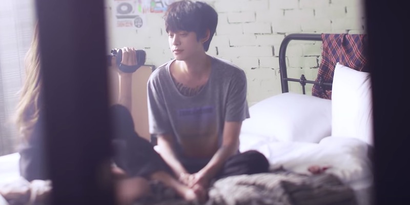 Il cantante sudcoreano Jung Joon-young in uno dei suoi video più recenti