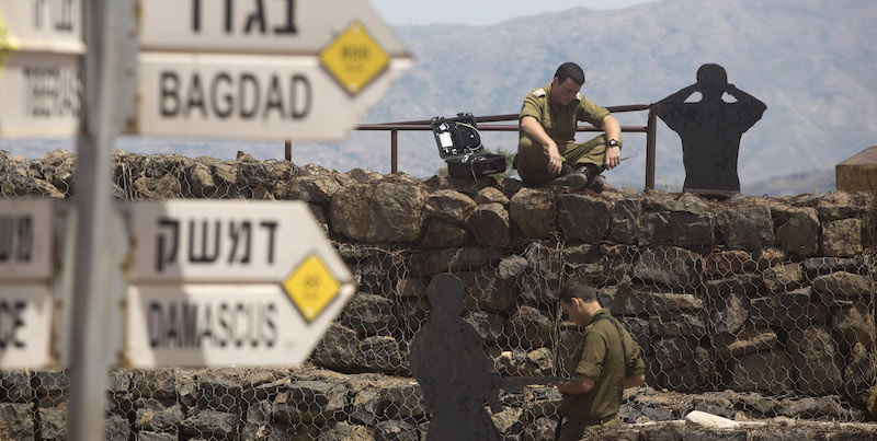 Un soldato israeliano nella Alture del Golan (Lior Mizrahi/Getty Images)