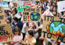 Le foto dalle manifestazioni per il clima