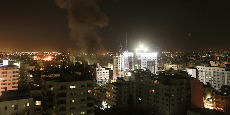I bombardamenti a Gaza (Mohammed Talatene/picture-alliance/dpa/AP Images)