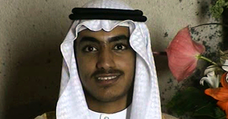 Hamza bin Laden nel 2017, in un fermo immagine rilasciato dalla CIA. (CIA via AP)