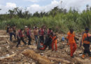 Almeno 50 persone sono morte per improvvise inondazioni nella provincia indonesiana di Papua