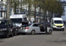 A Londra la polizia ha sparato contro un'auto che stava tamponando apposta l'auto dell'ambasciatore ucraino