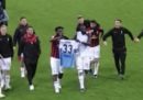 La discussa scena dello "scalpo" alla fine di Milan-Lazio