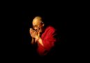 Il Dalai Lama è stato ricoverato in ospedale per un'infezione polmonare