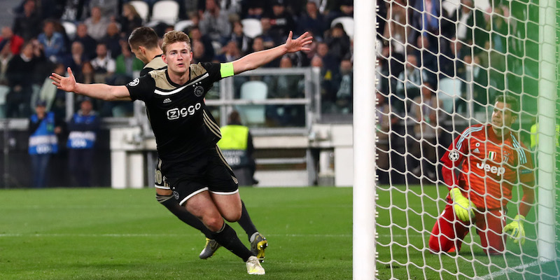 Il capitano dell'Ajax Matthijs de Ligt dopo il gol decisivo segnato alla Juventus (Michael Steele/Getty Images)