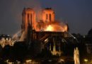 Il grande incendio a Notre-Dame