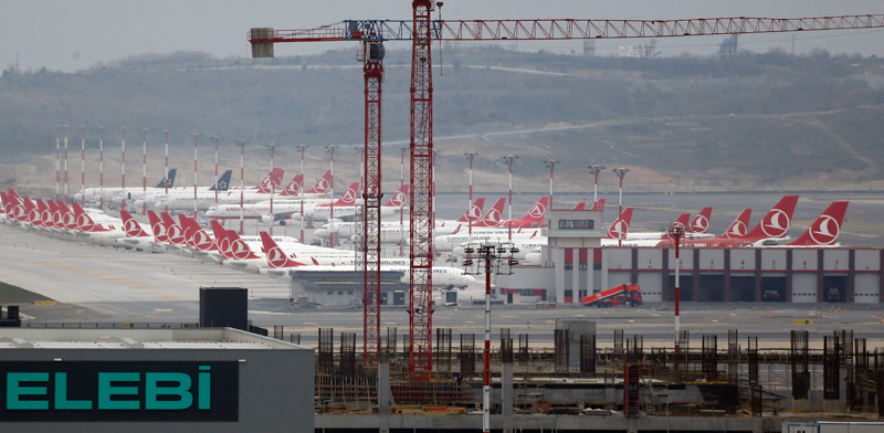 Aerei di Turkish Airlines nella nuova sede della compagnia. (AP Photo/Lefteris Pitarakis)