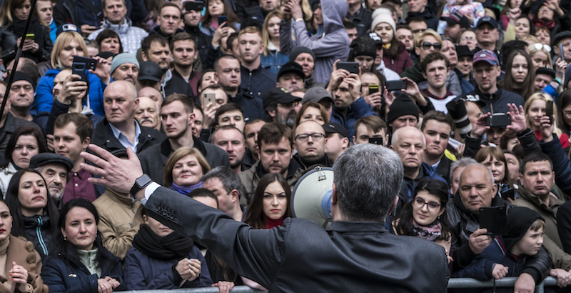 Un comizio del presidente uscente Petro Poroshenko
(Brendan Hoffman/Getty Images)