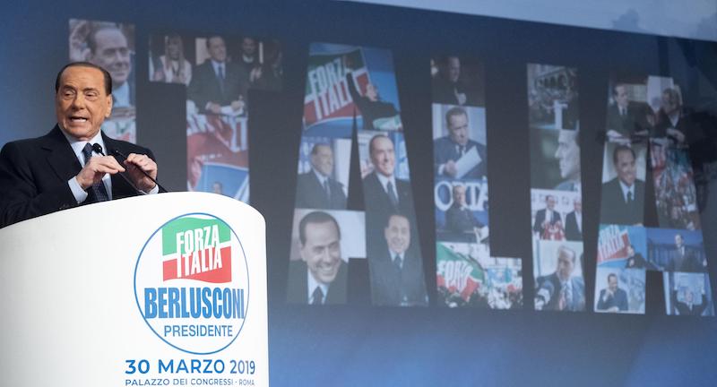 Il presidente di Forza Italia, Silvio Berlusconi, durante l’assemblea nazionale del partito presso il palazzo dei Congressi a Roma, 30 marzo 2019. (ANSA/CLAUDIO PERI)